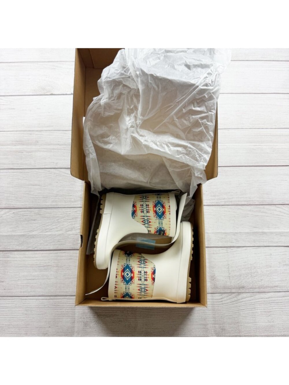Pendleton Pilot Rock Kids Mid Rain Boots Durable Waterproof Aztec NWT NIB 9-10 - Picture 3 of 6